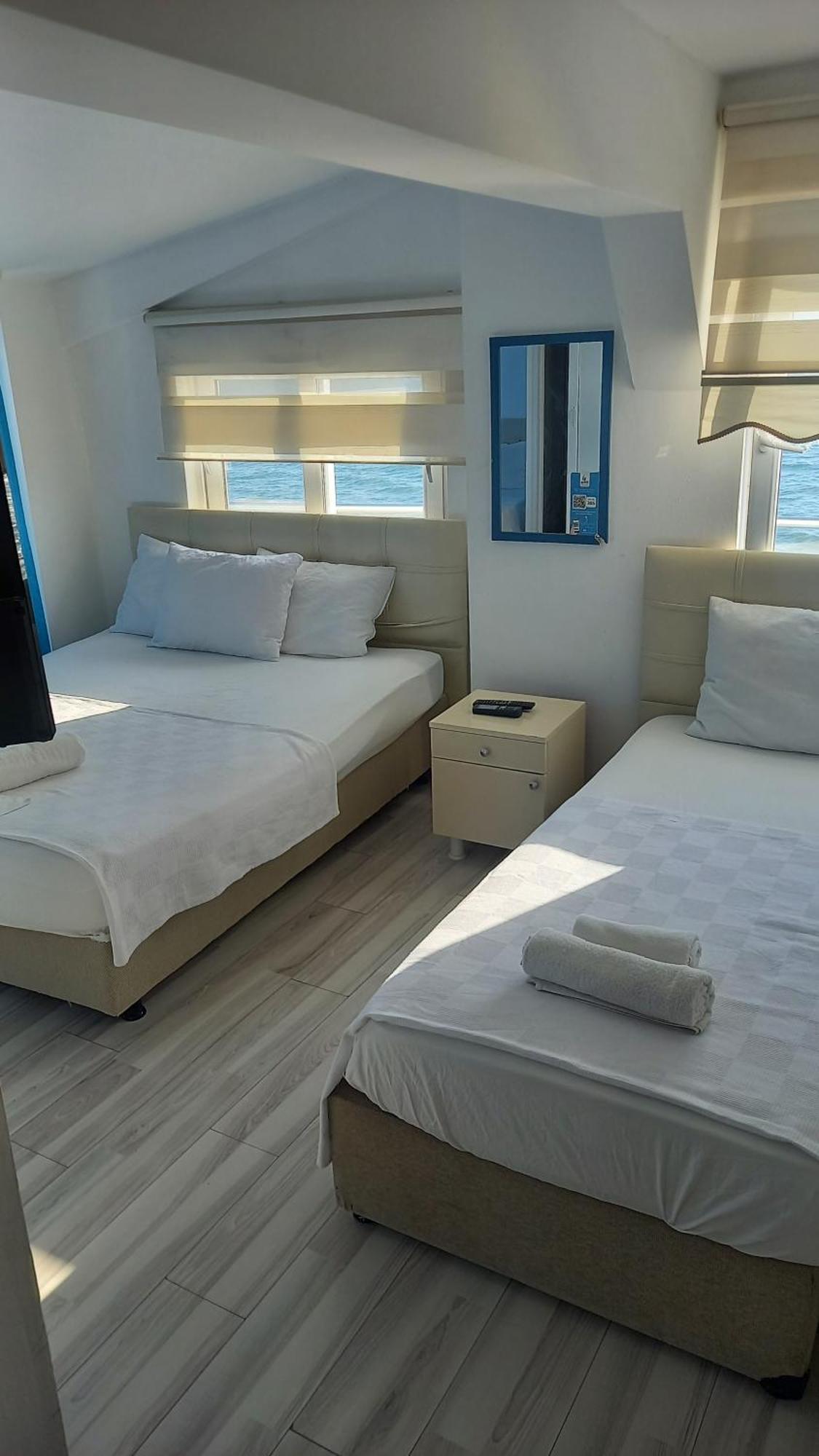 Paradise Hotel Akcay 埃德雷米特 外观 照片