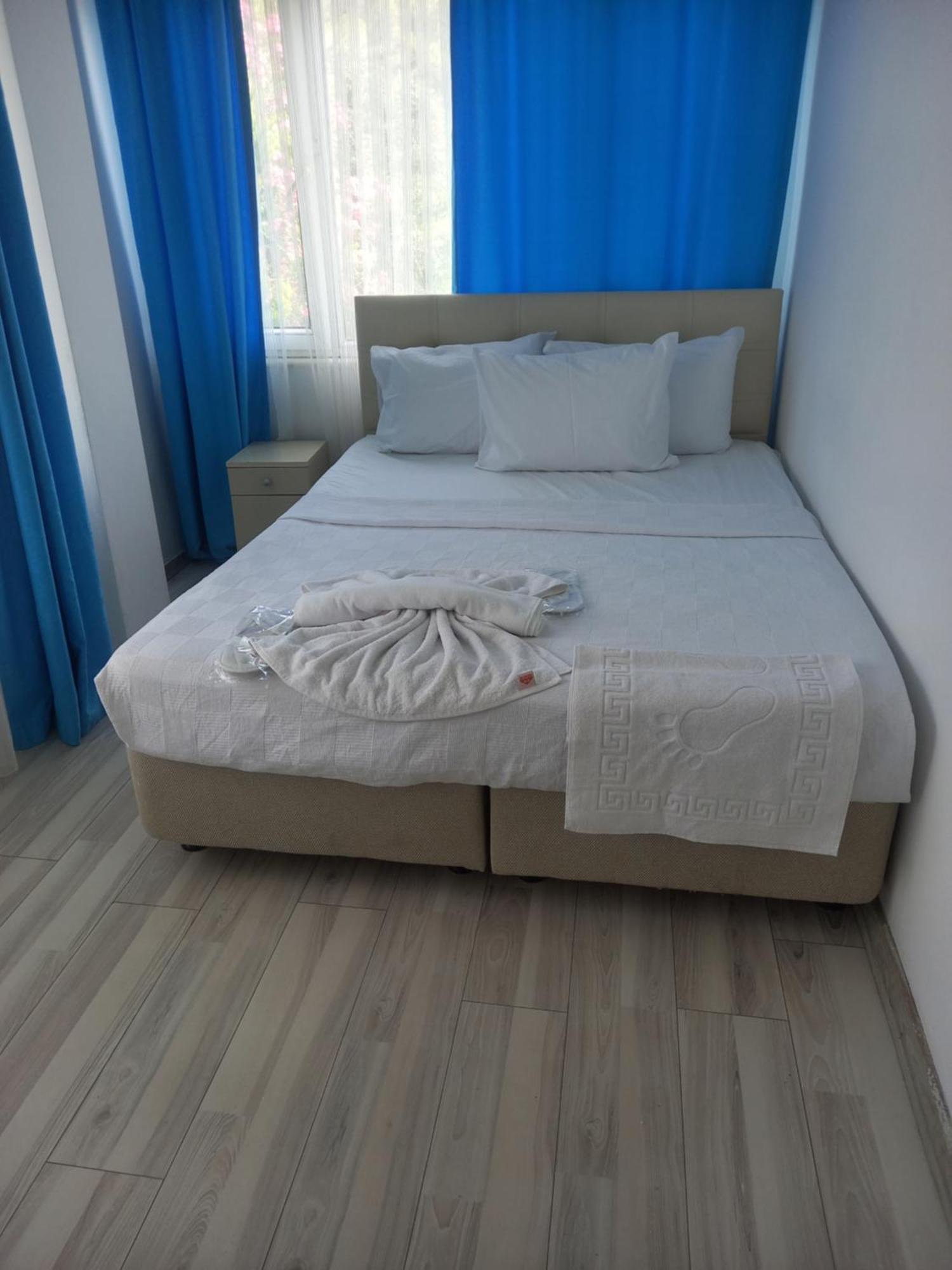 Paradise Hotel Akcay 埃德雷米特 外观 照片